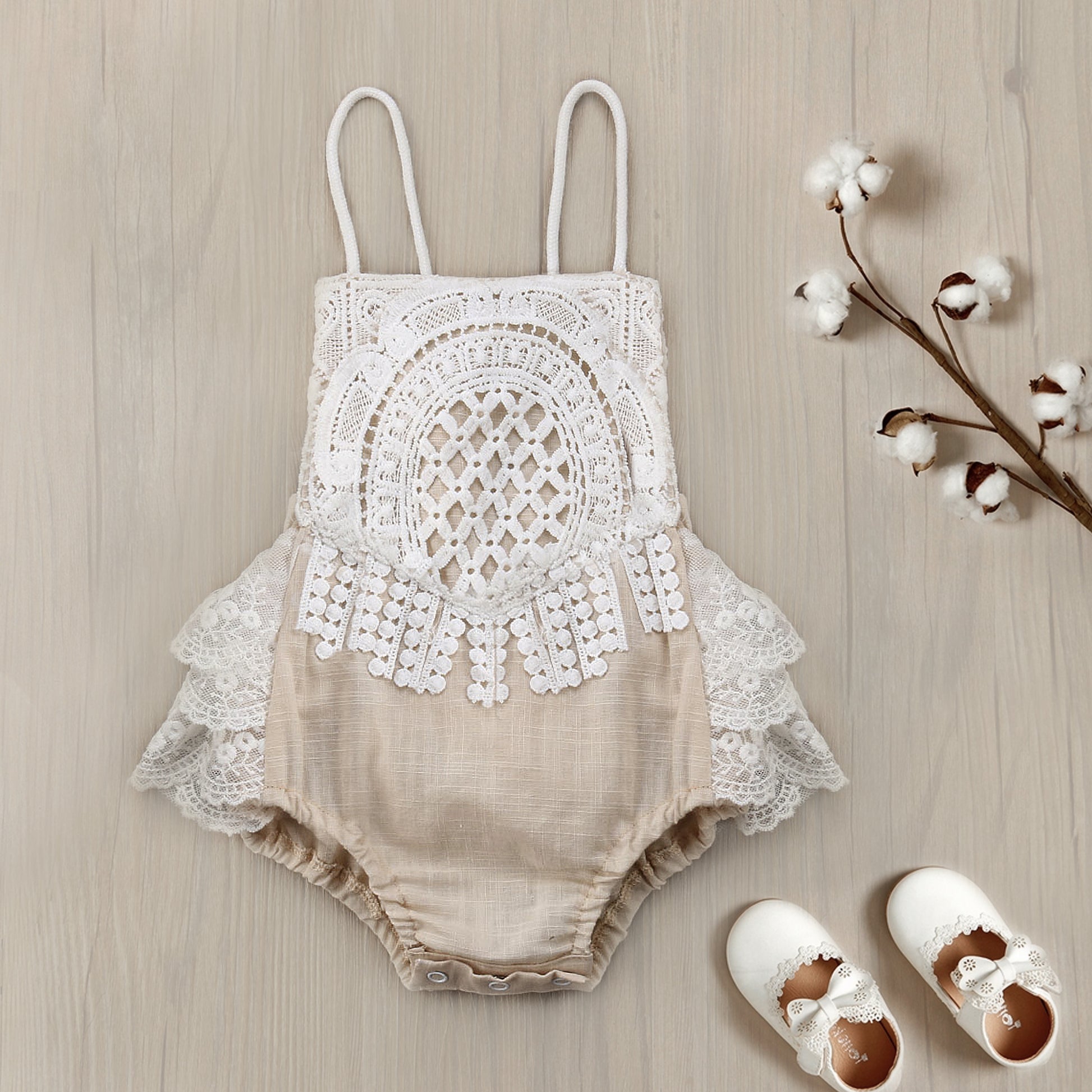 Boho lace romper baby girl, Cake smash outfit girl Newborn photo, Bohemian smash cake Summer first birthday dress with Ivory Crochet lace