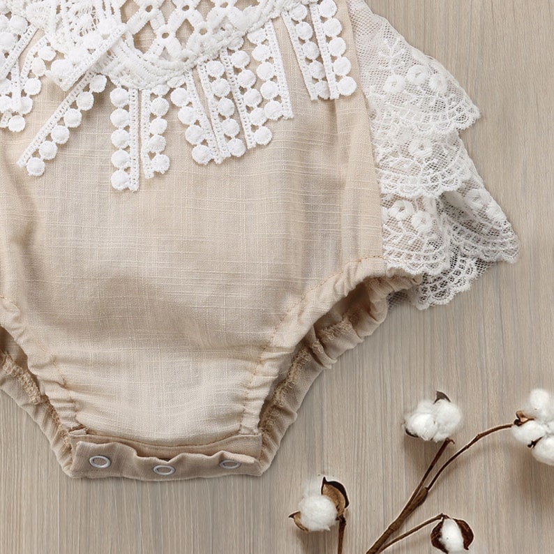 Boho lace romper baby girl, Cake smash outfit girl Newborn photo, Bohemian smash cake Summer first birthday dress with Ivory Crochet lace